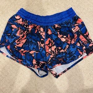 Lululemon tracker shorts size 8